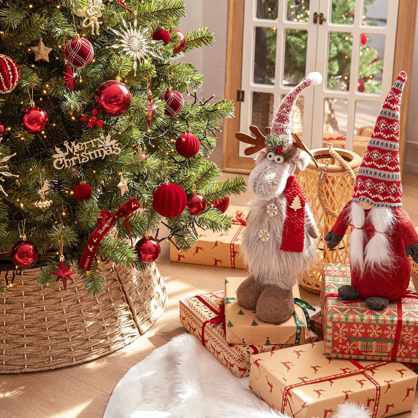 Lighted Christmas Tree with Bows